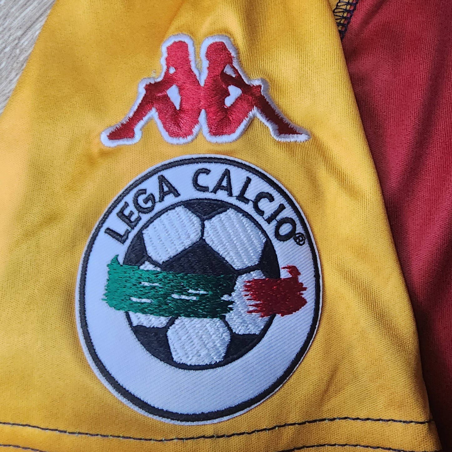 Totti 2001/02 Roma Home Jersey