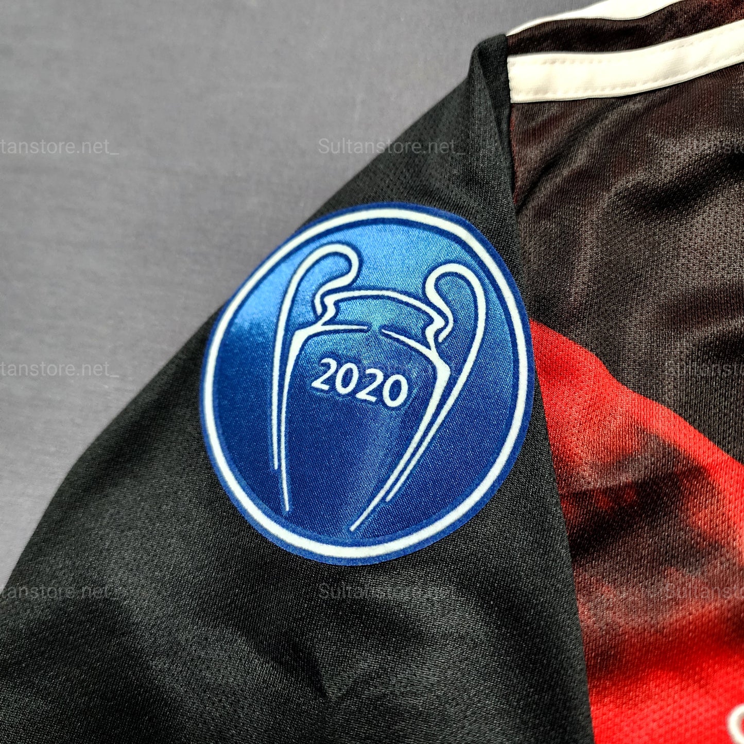 Lewandowski 2022/23 Bayern Third Kit