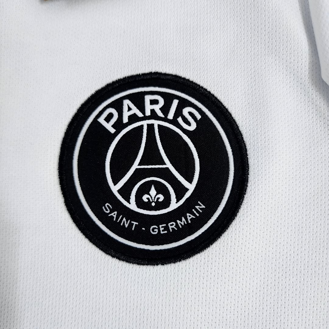 Neymar 2018/19 PSG Away Kit