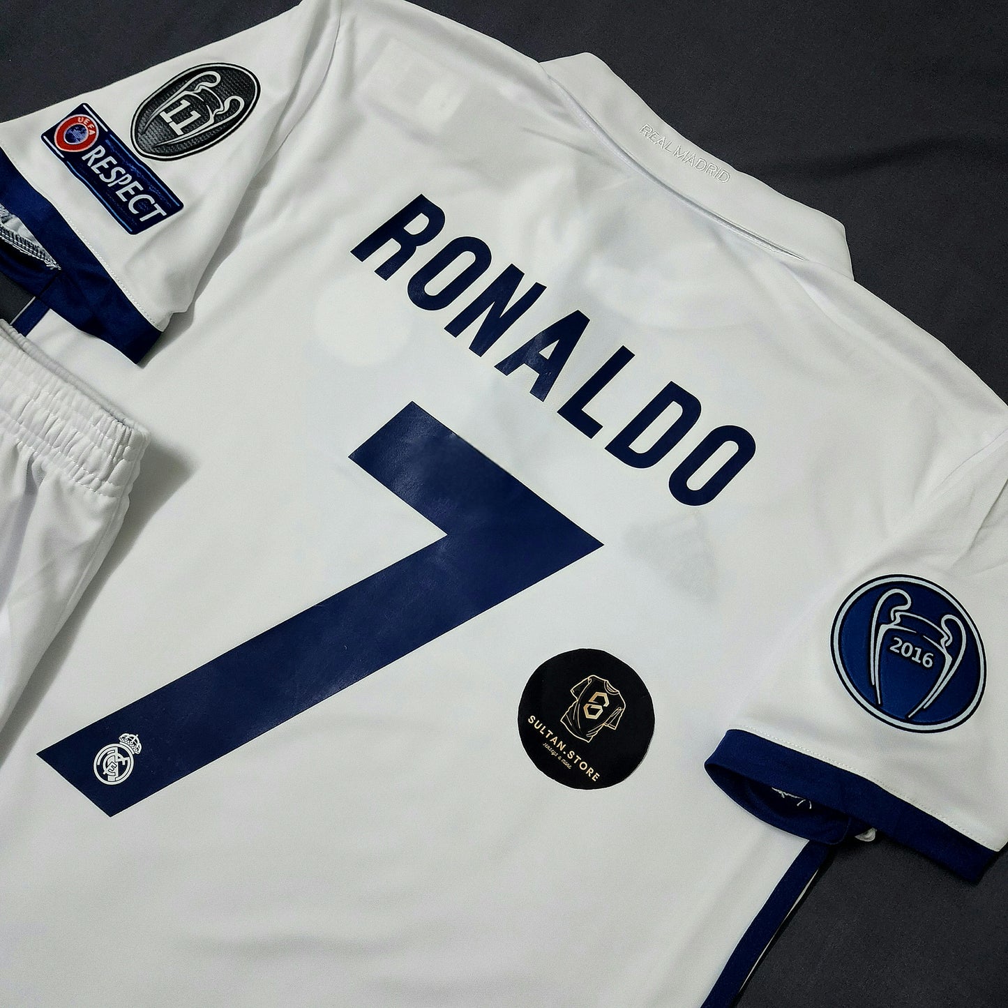 Ronaldo 2016/17 Real Madrid Home Kit