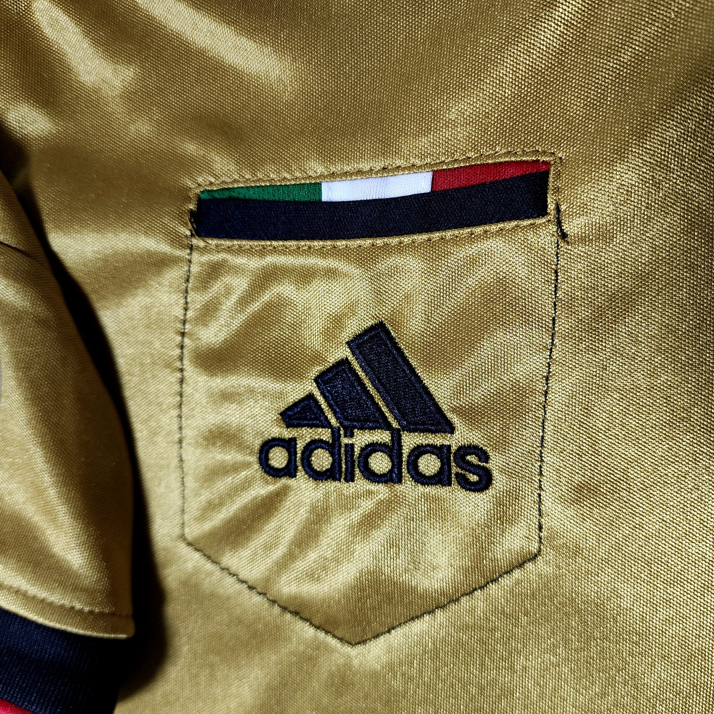 Kaka 2013/14 AC Milan Third Jersey